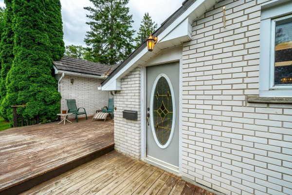 3 Stapleton Dr N, Whitchurch-Stouffville