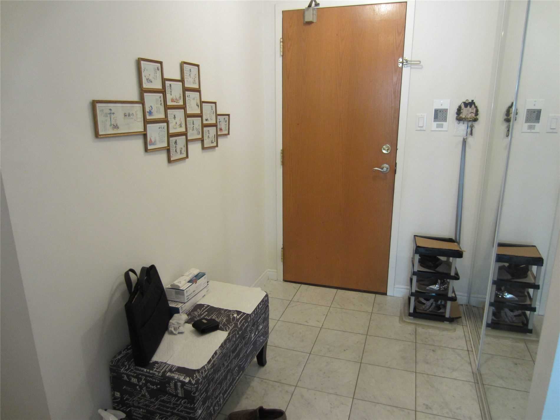 7250 Yonge St, #607