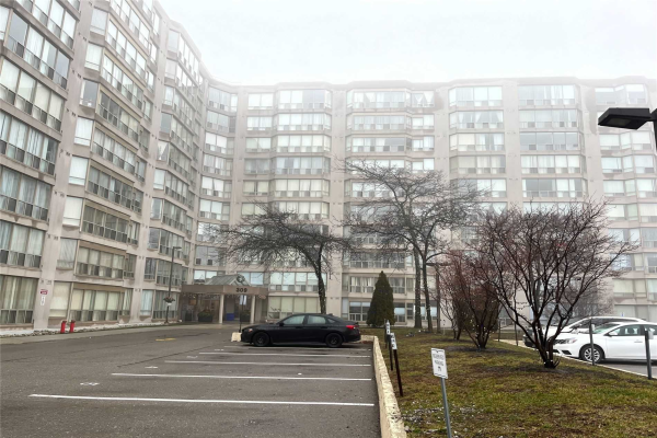 309 Major Mackenzie Dr, Richmond Hill