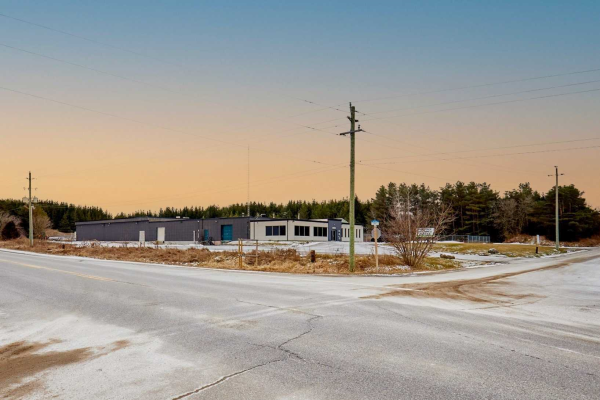 8999 5th Concession Rd, Uxbridge