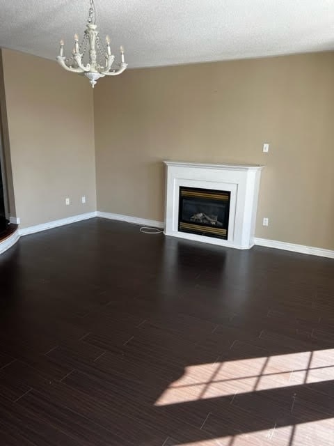 85 Watkins Glen Crescent