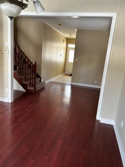 85 Watkins Glen Crescent