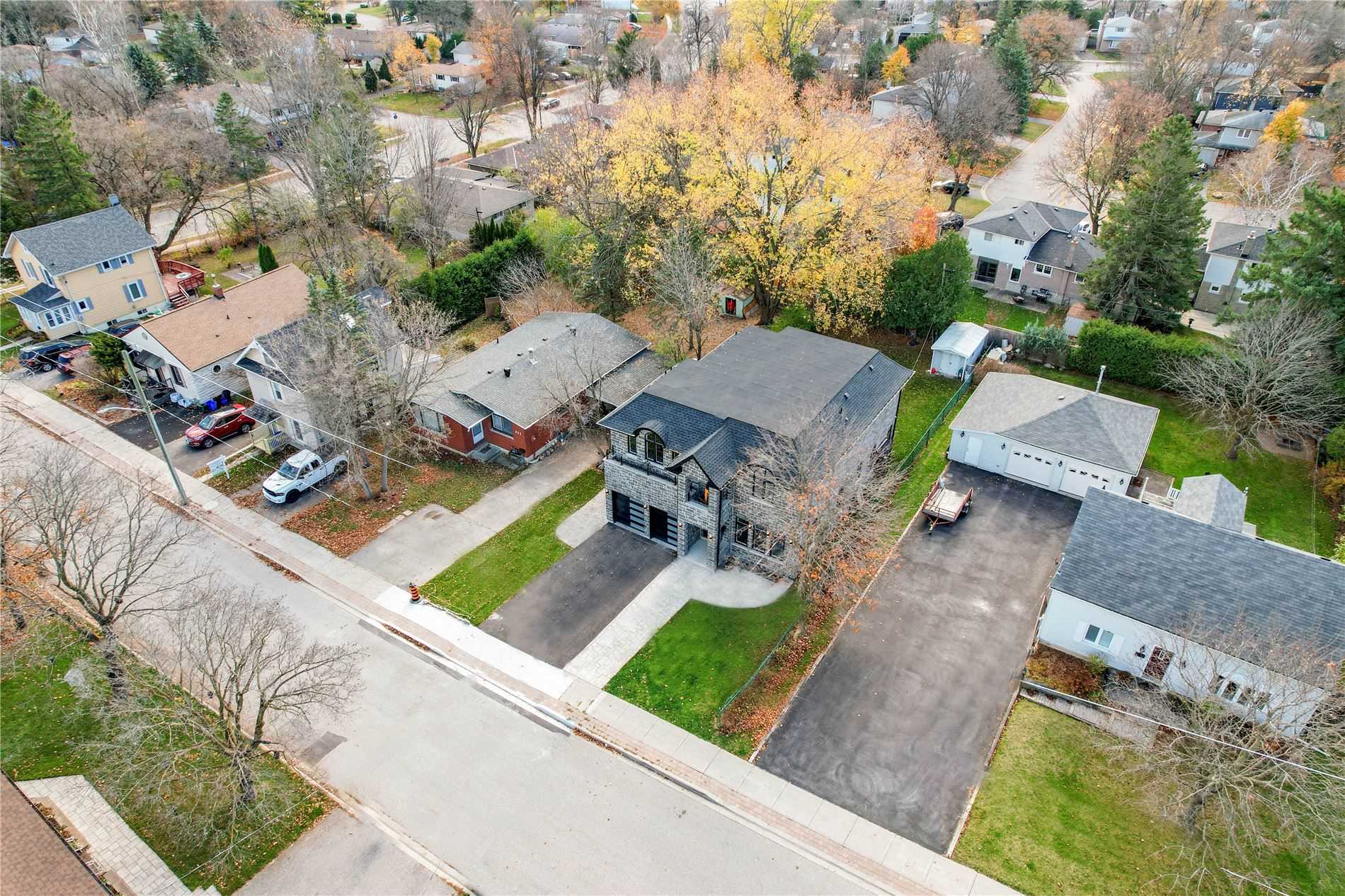 318 Andrew Street