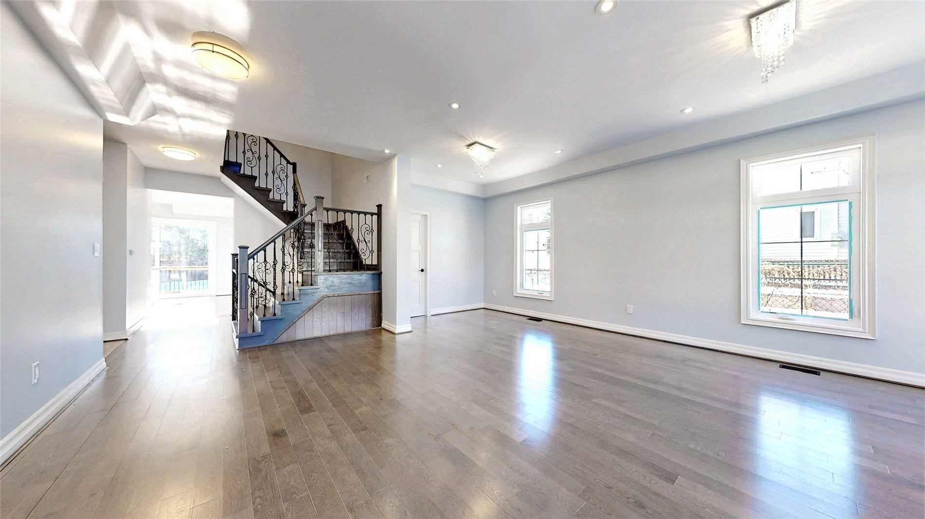 318 Andrew Street