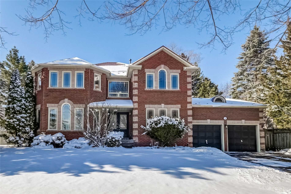 3 Falling Leaf Crt, Aurora