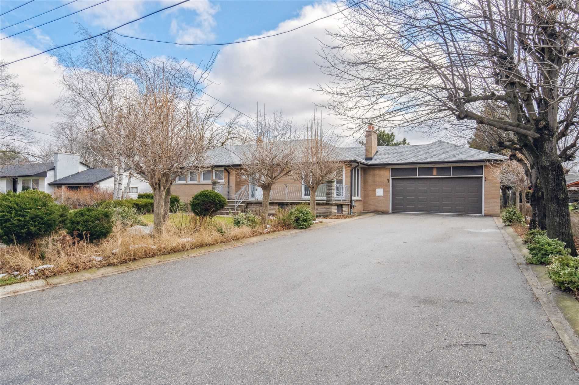 51 Hillside Ave