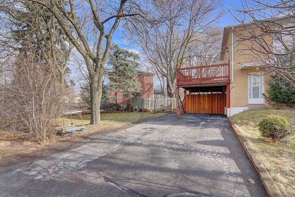 274 Taylor Mills Dr N, Richmond Hill