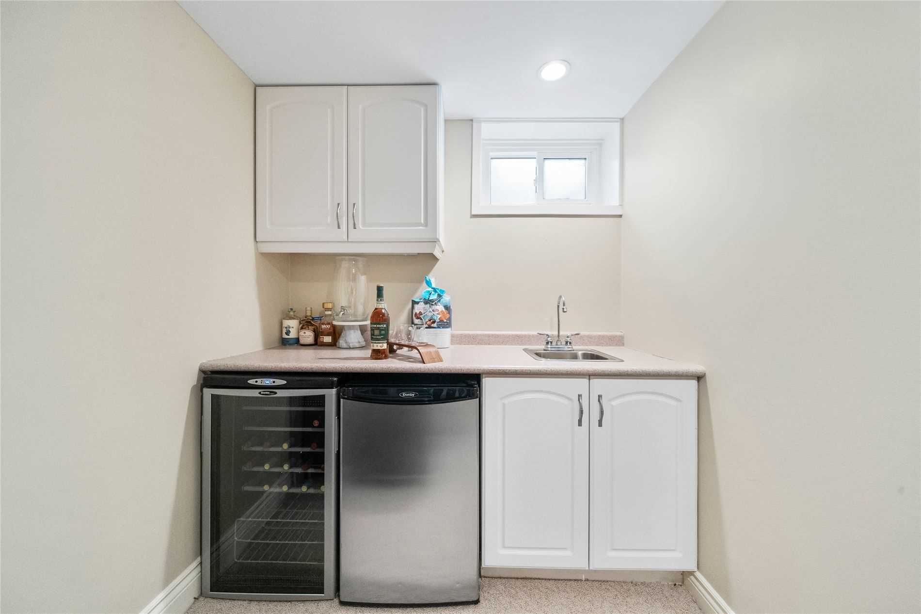 11 Jondan Crescent