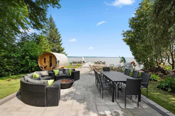 943 Barry Ave, Innisfil