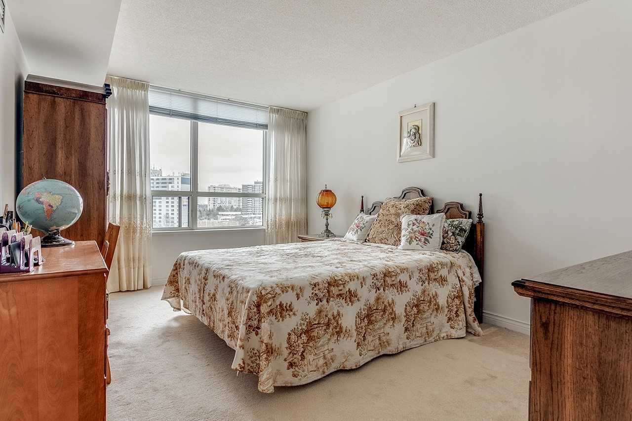 7 Townsgate Drive, #801