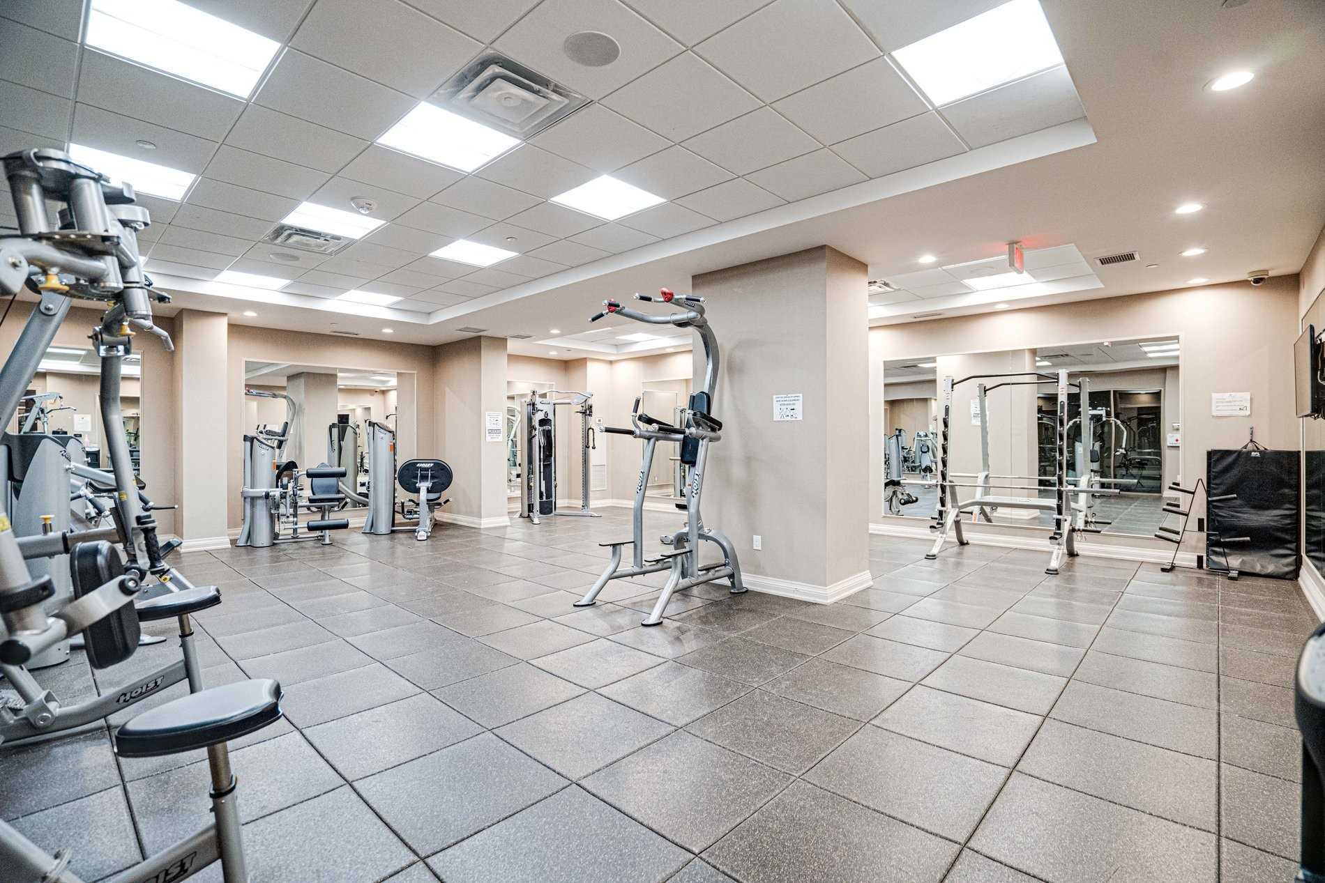 9255 Jane St, #1211