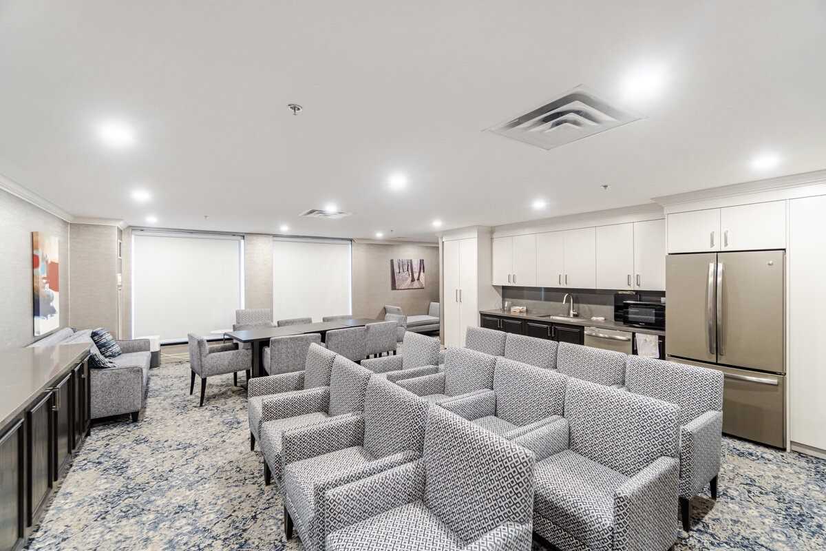 14924 Yonge St, #523