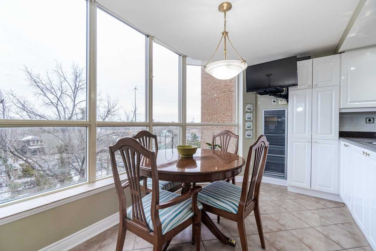 14924 Yonge St, #523