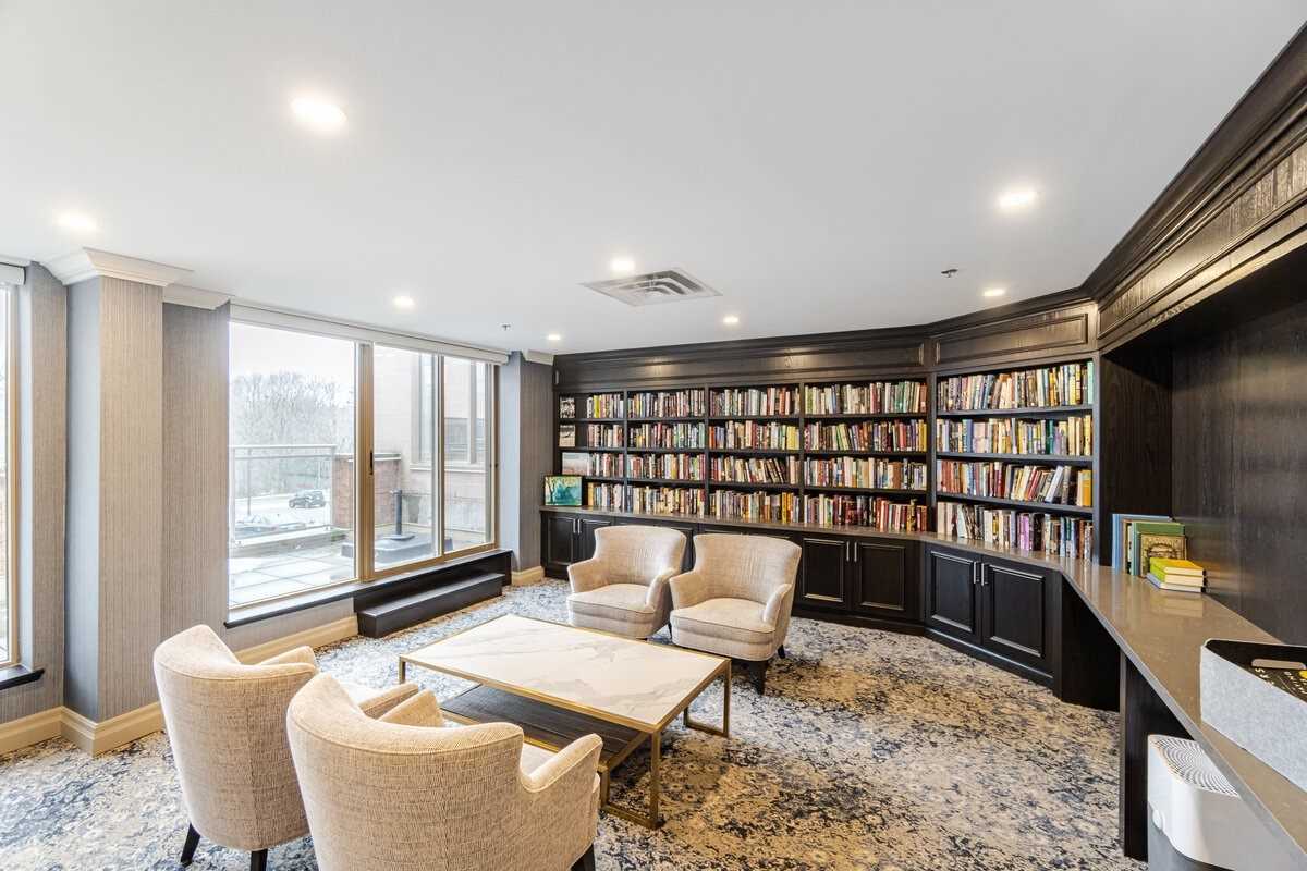 14924 Yonge St, #523