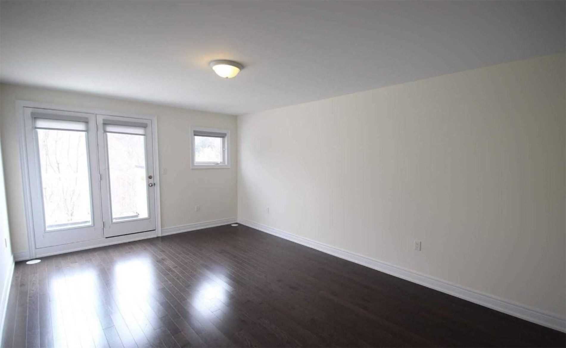 6 Hiawatha Court