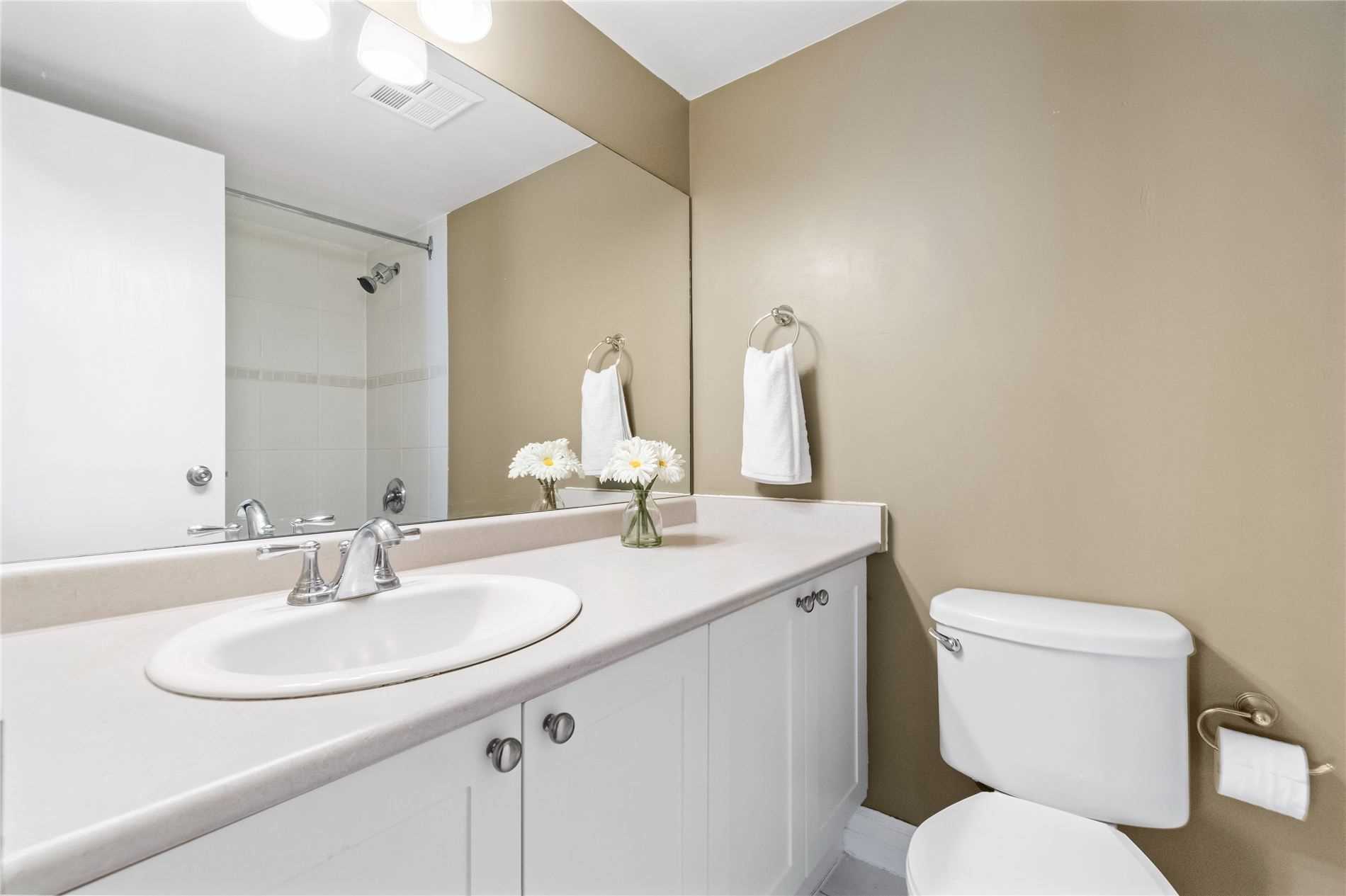 Listing N5878268 - Large Photo # 13