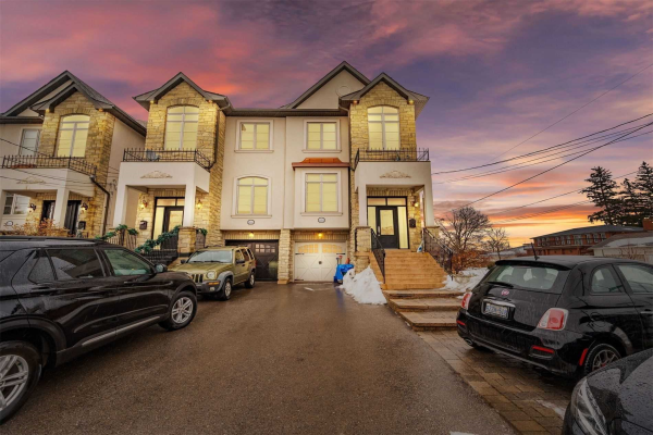 8283 Kipling Ave, Vaughan