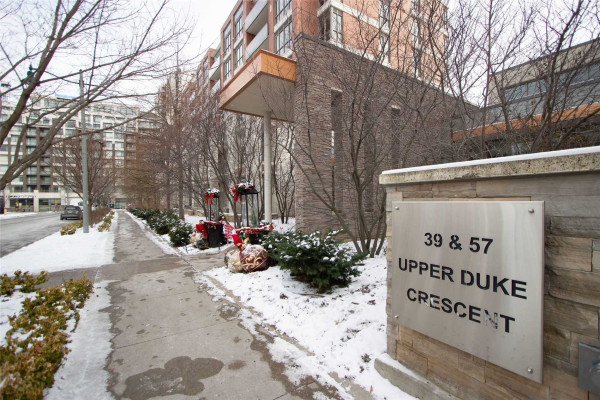 39 Upper Duke Cres, Markham