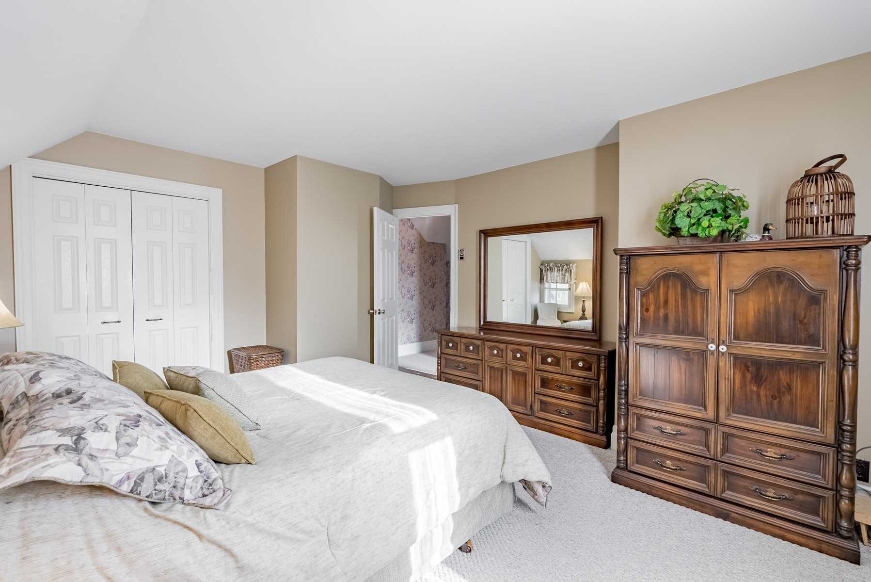 275 Webb Rd