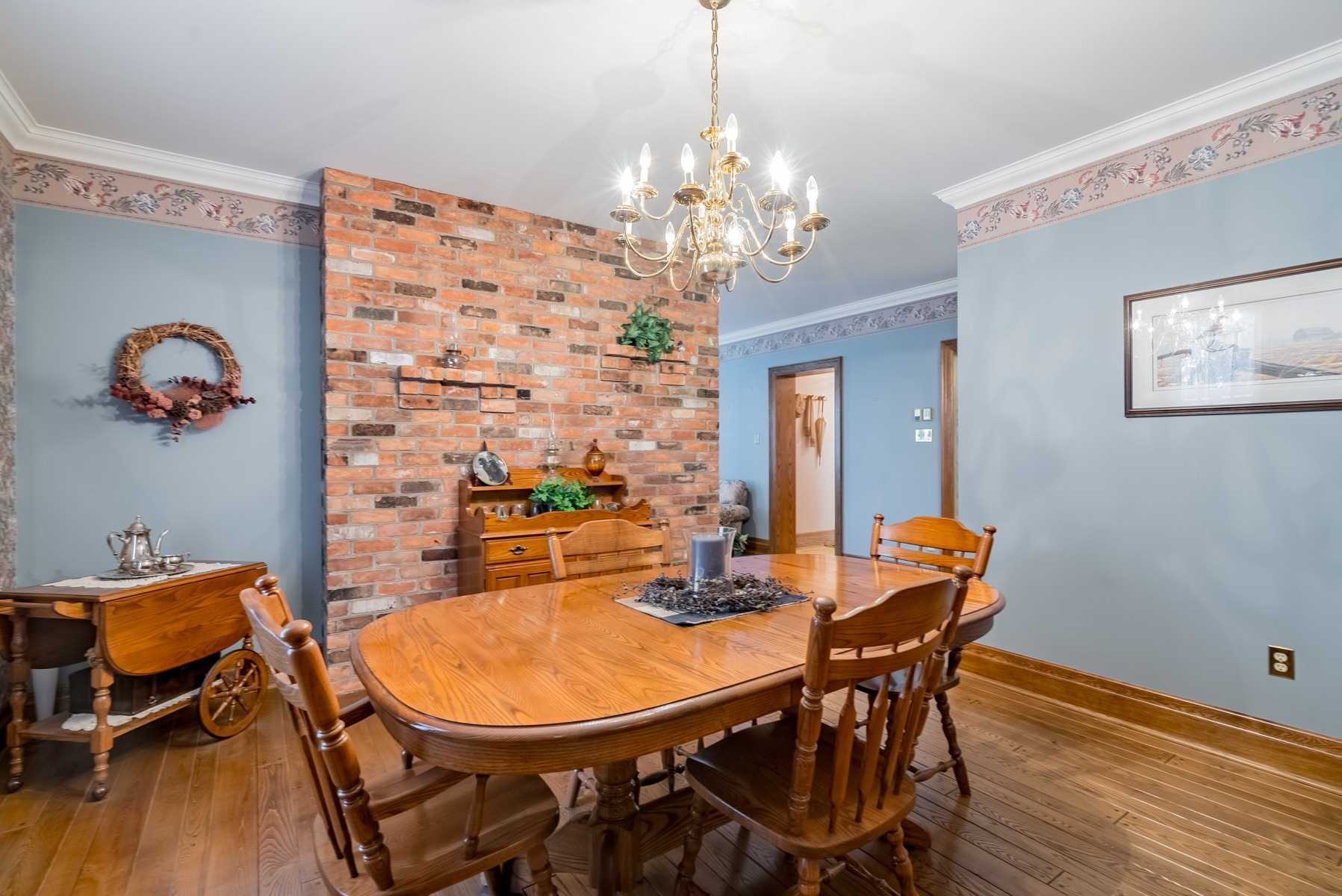 275 Webb Rd