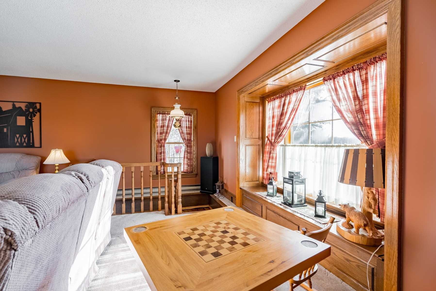 275 Webb Rd