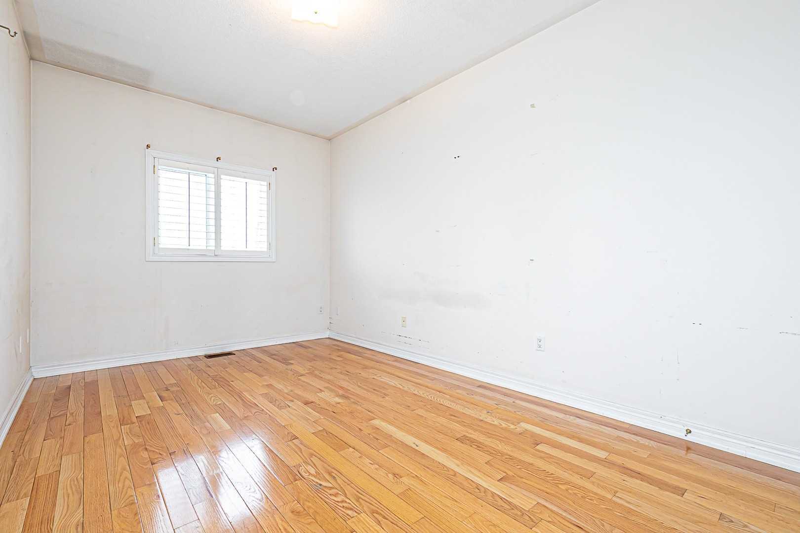 Listing N5879552 - Large Photo # 19