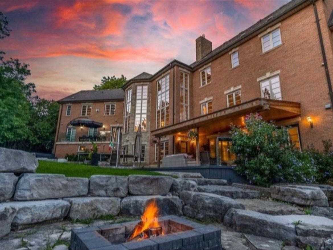 32 Daleview Court