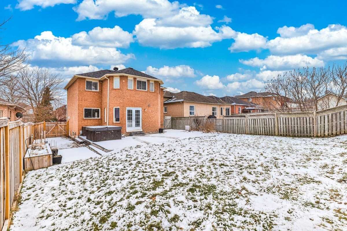 70 Depeuter Cres, Bradford West Gwillimbury