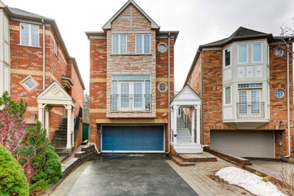 53 Crispin Crt, Markham