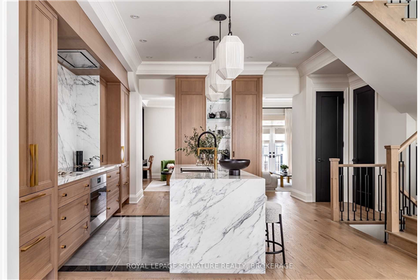25 Creek Valley Lane, Markham