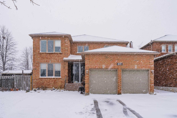 124 Worth Blvd, Vaughan