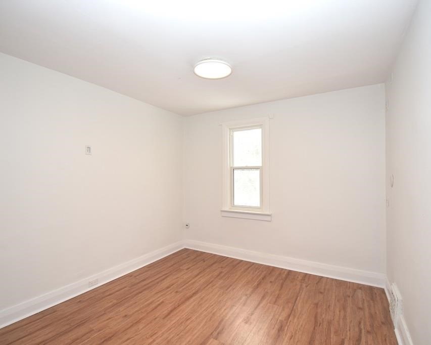 Listing N5882295 - Large Photo # 11