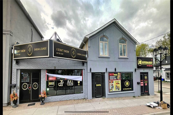 30 Main St, Newmarket