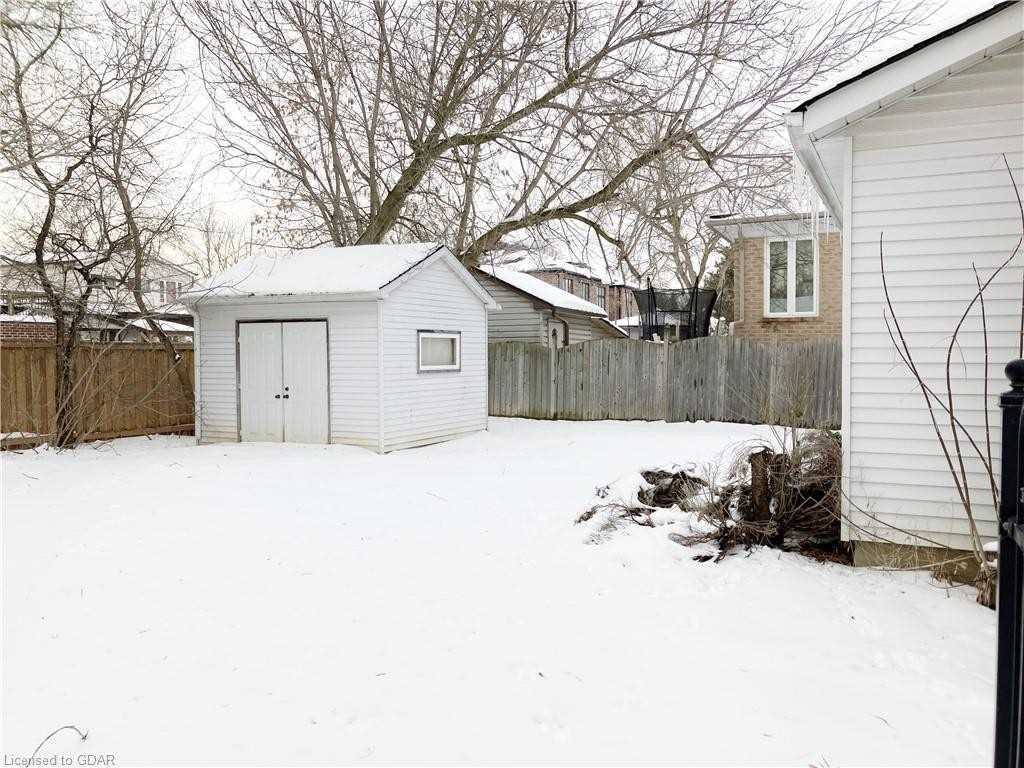 152 Olde Bayview Ave