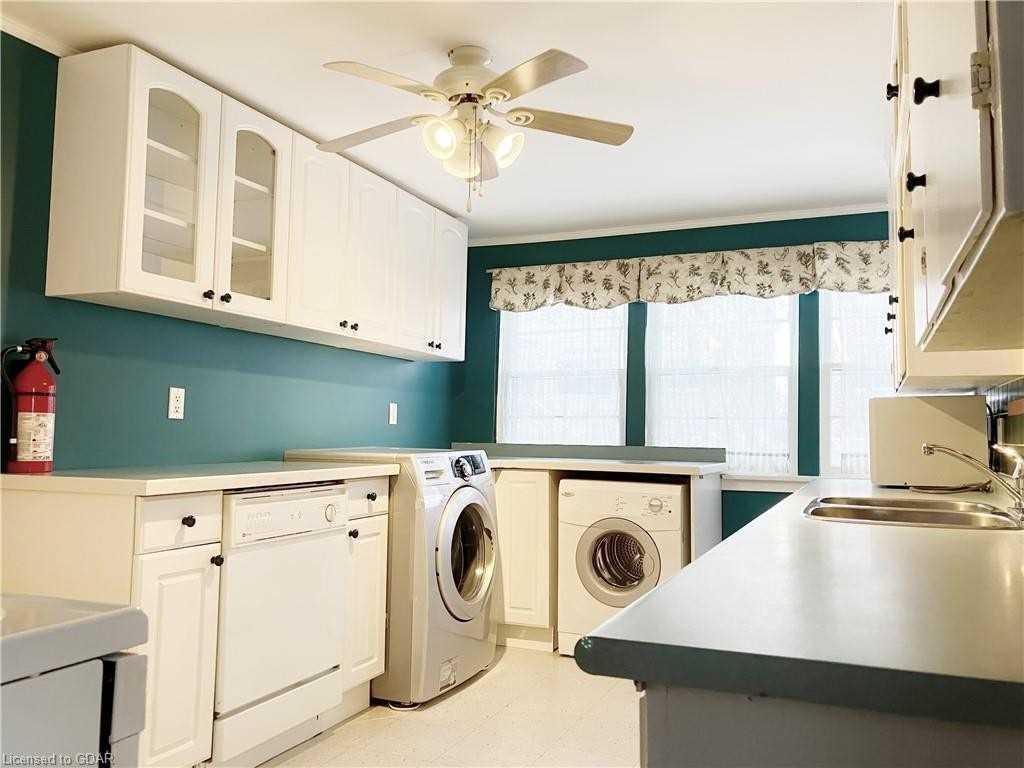 152 Olde Bayview Ave