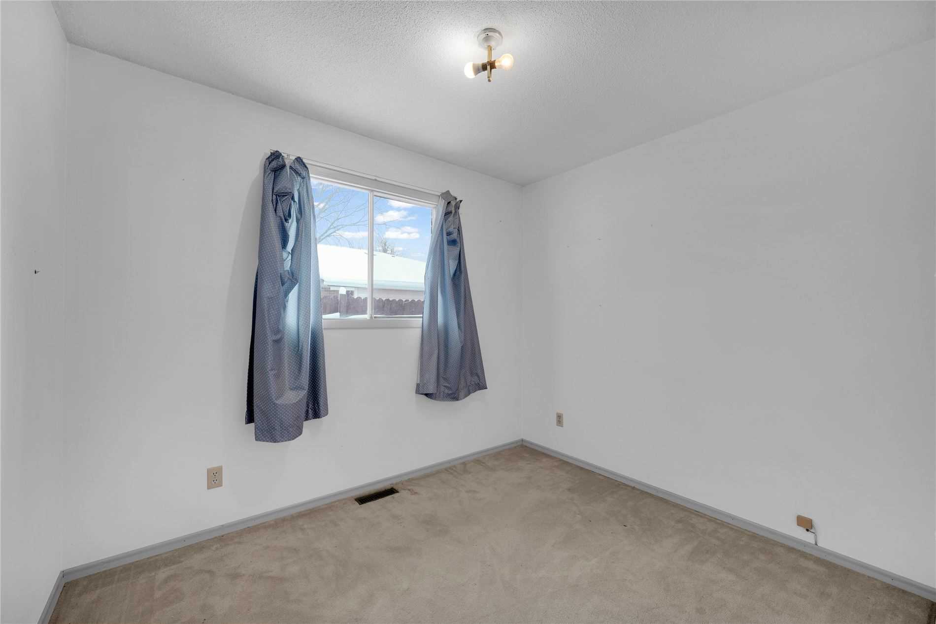 Listing N5884038 - Large Photo # 13