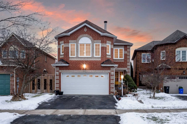 71 Sunbird Blvd, Georgina