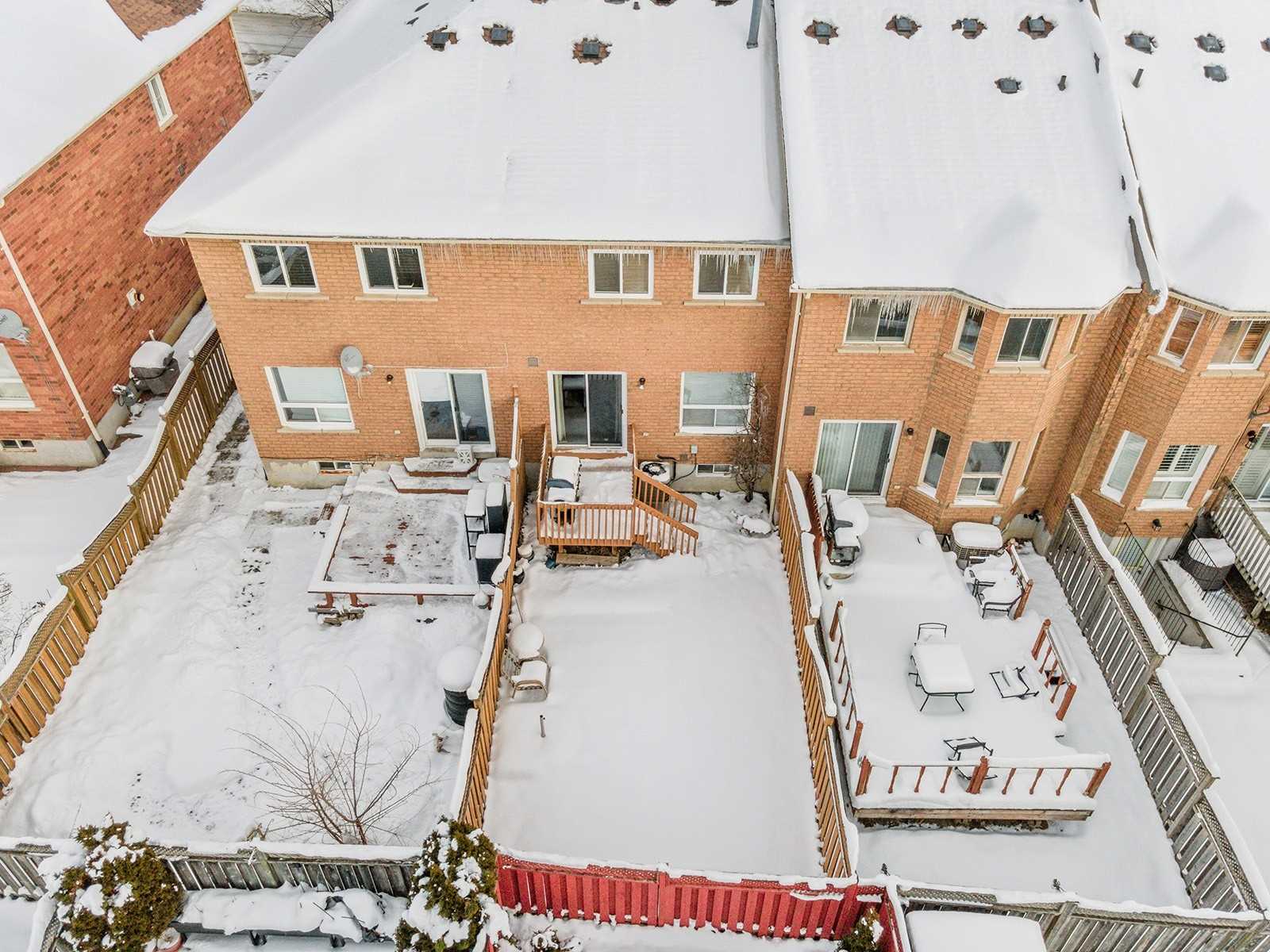 142 Lindenshire Avenue