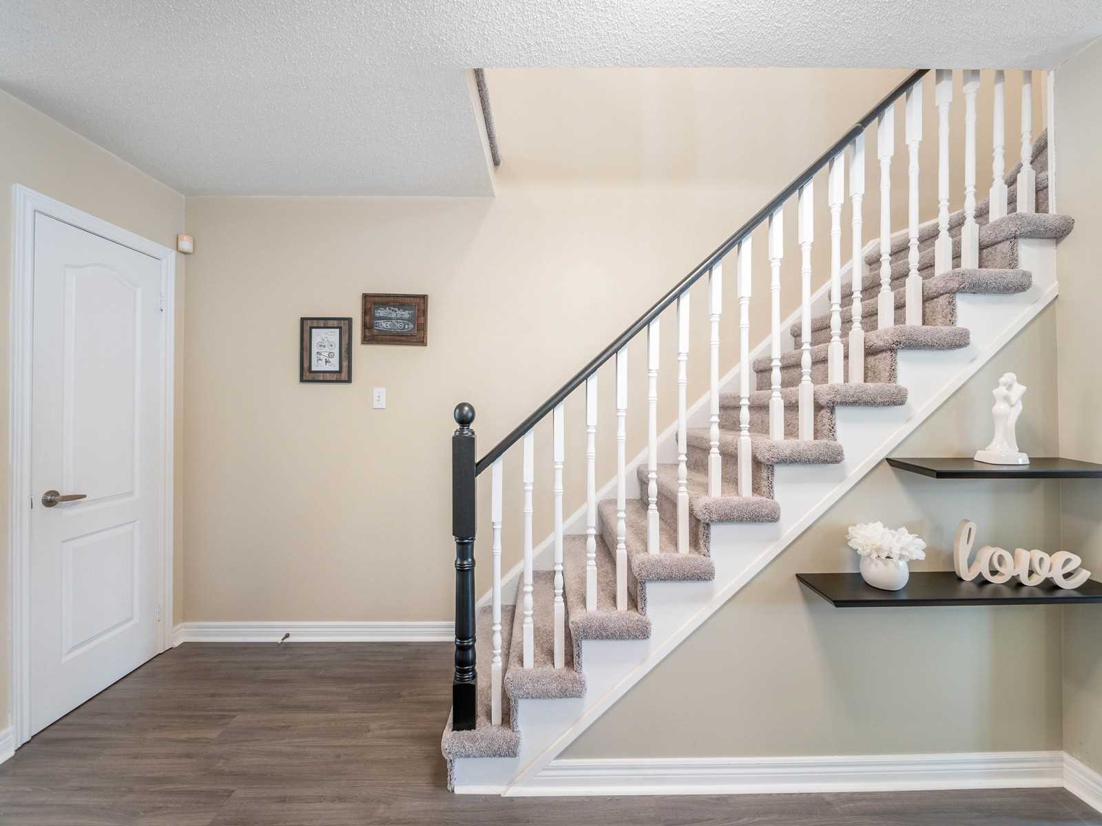 142 Lindenshire Avenue