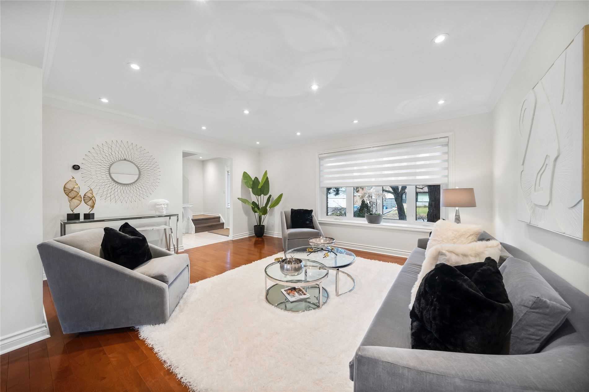 11 Jondan Crescent