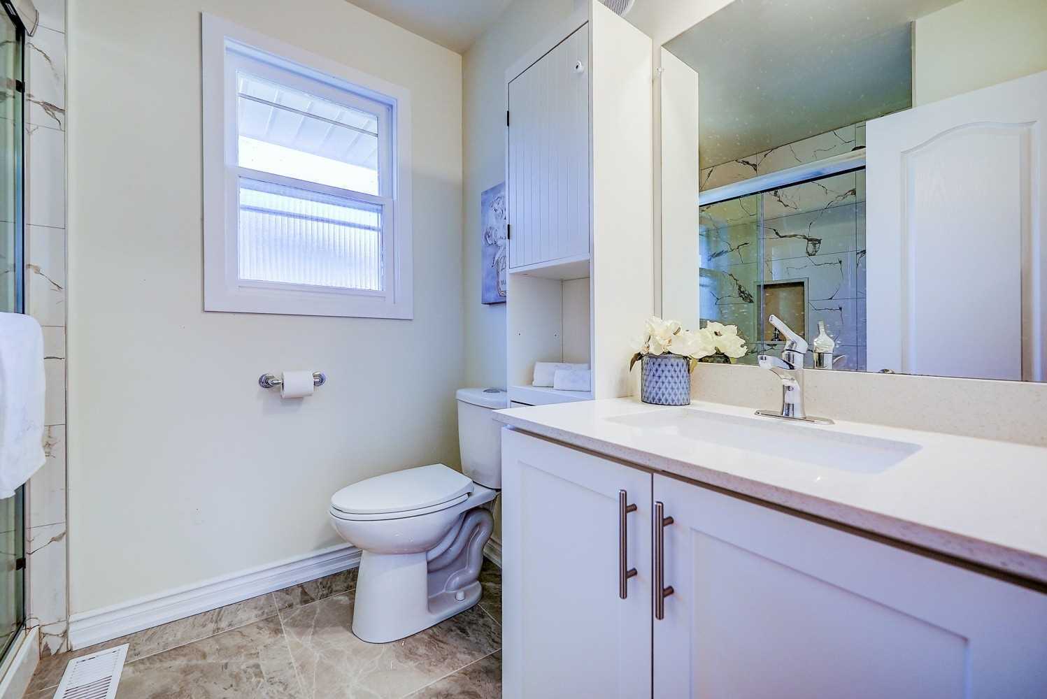 16 Arrowflight Drive