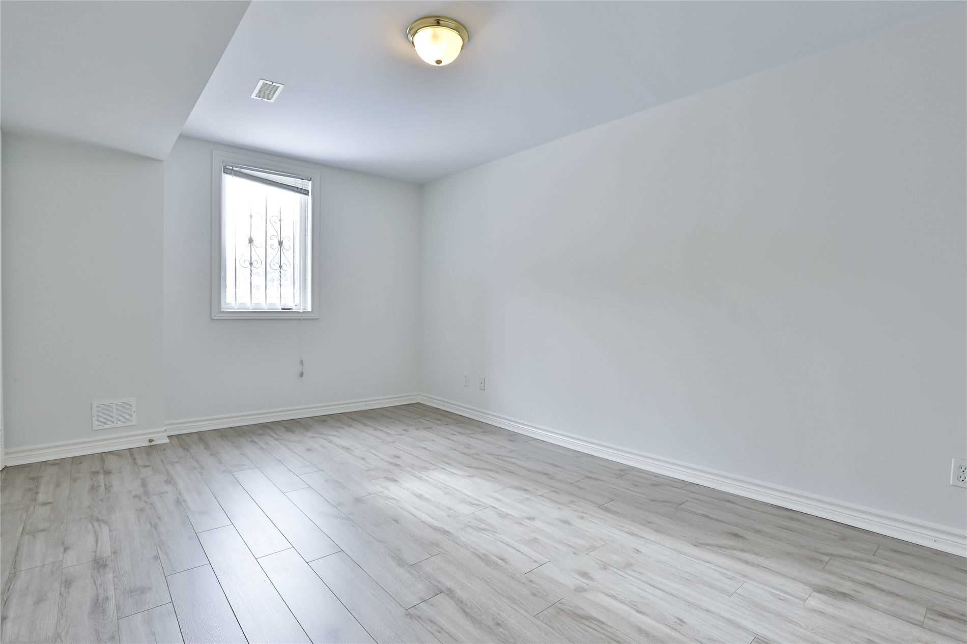 Listing N5889917 - Large Photo # 37