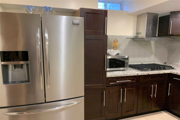 106 Wood Rim Dr, Richmond Hill