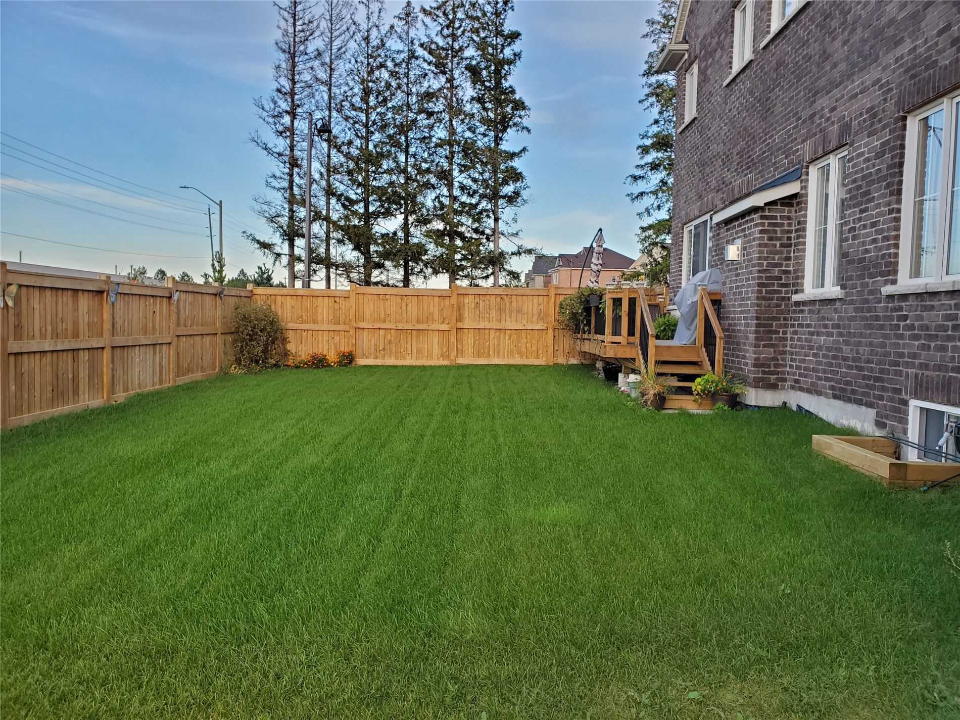 6 Ken Sinclair Crescent