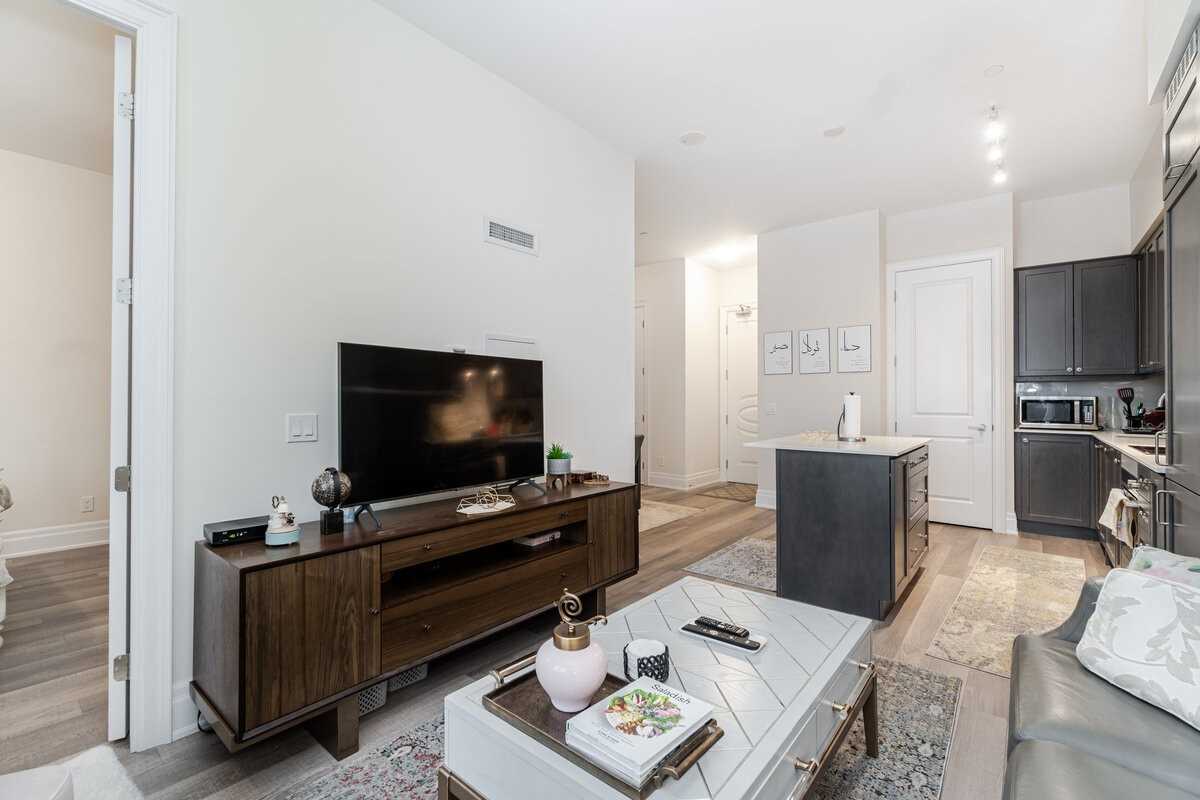9085 Jane St, #119