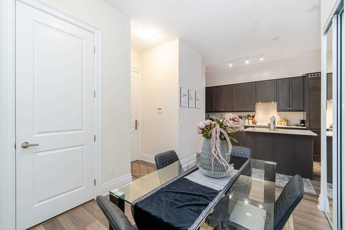 9085 Jane St, #119