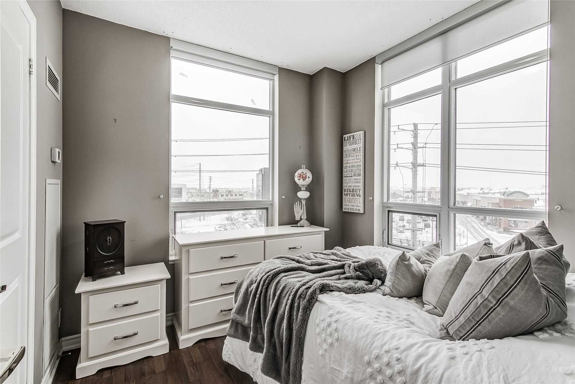 9225 Jane Street, #504