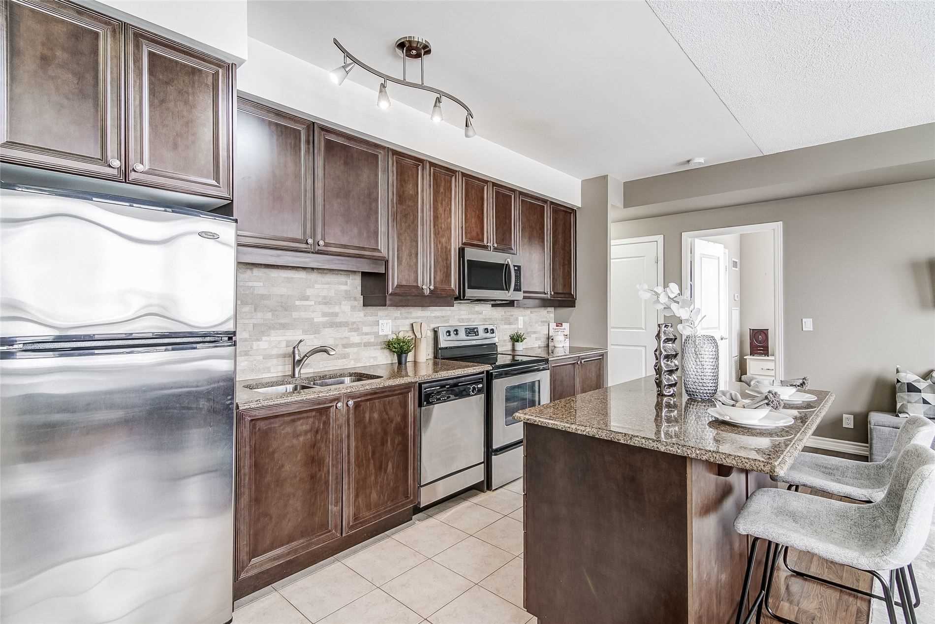 9225 Jane Street, #504