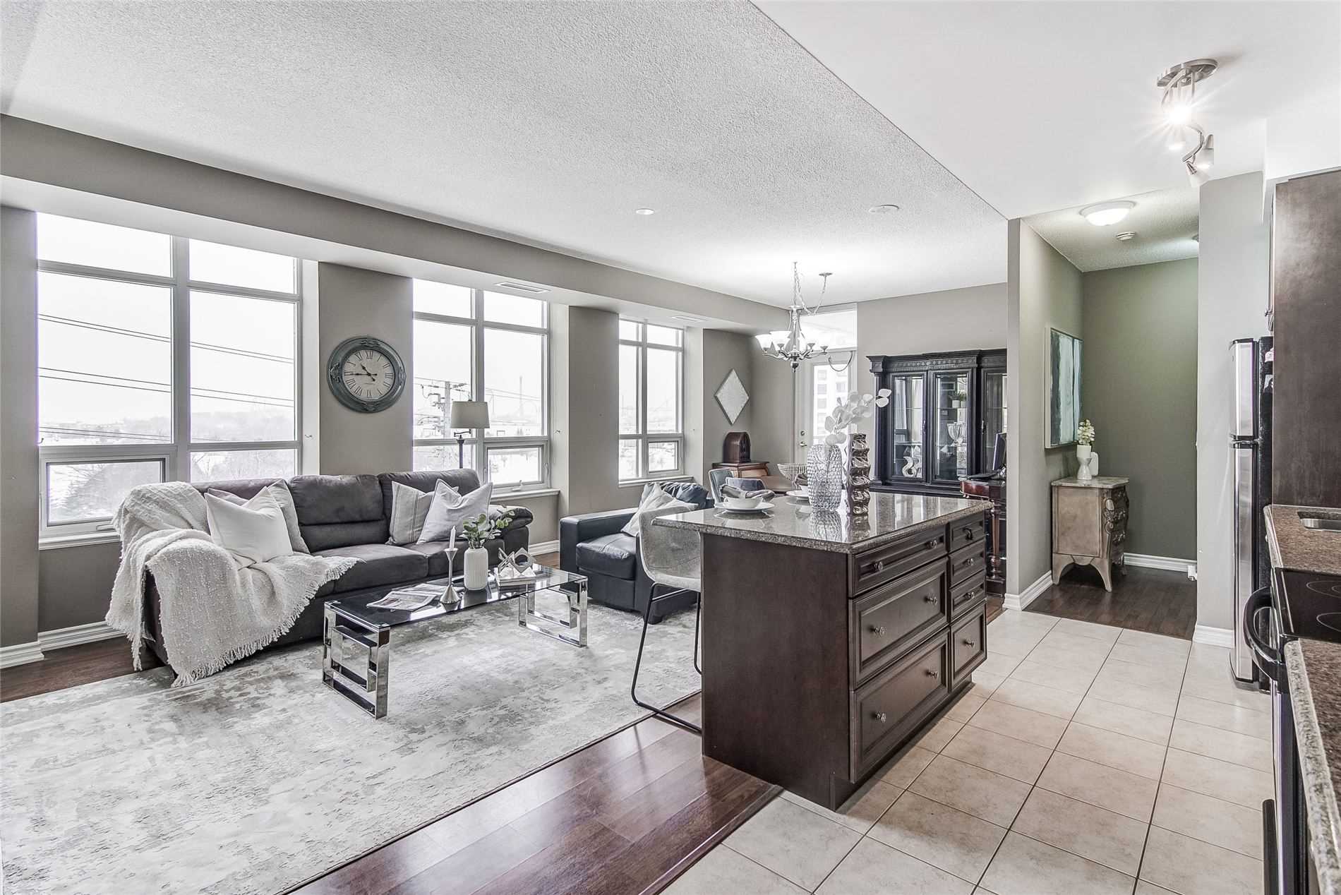 9225 Jane Street, #504