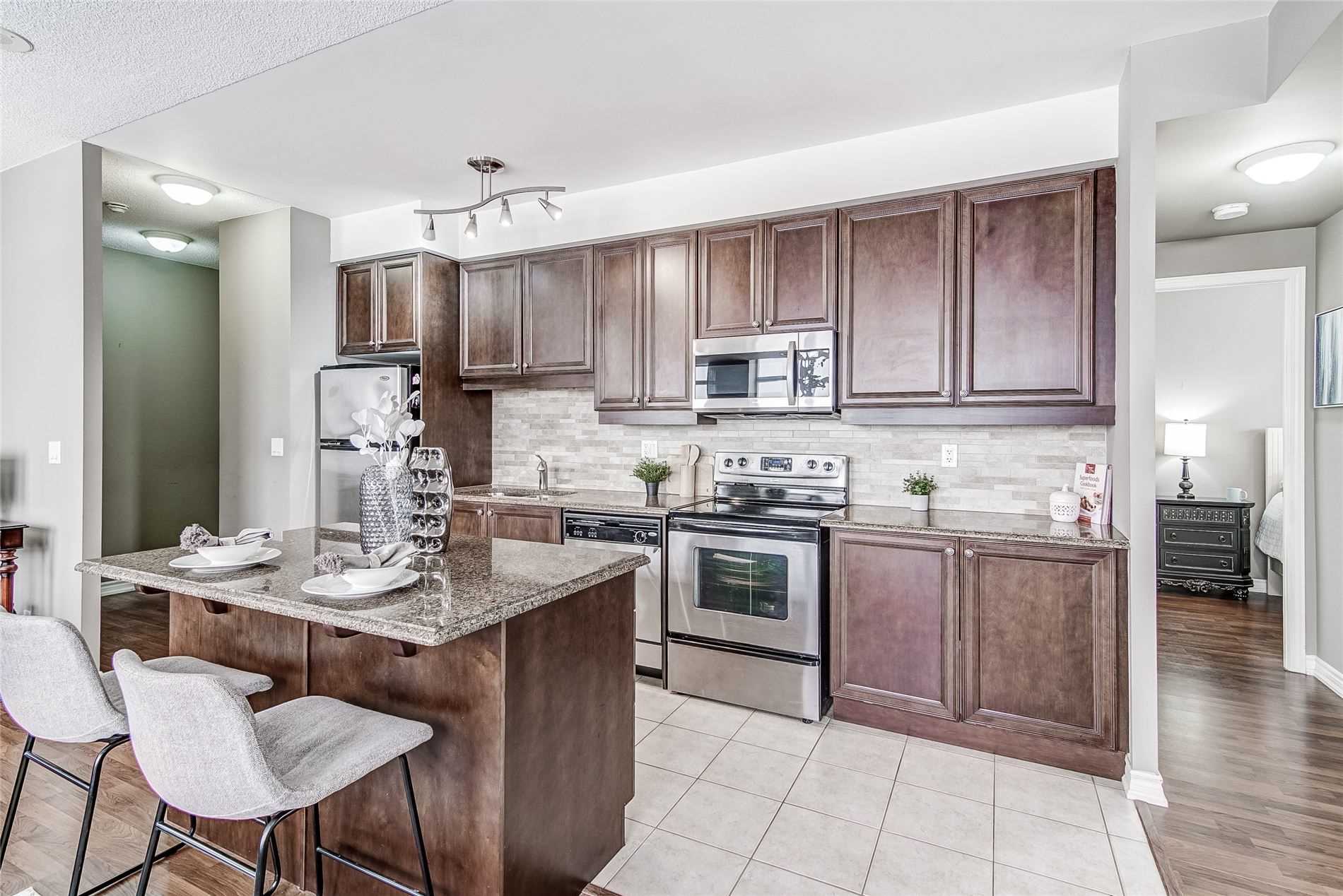 9225 Jane Street, #504